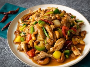 a plate of cashew chicken