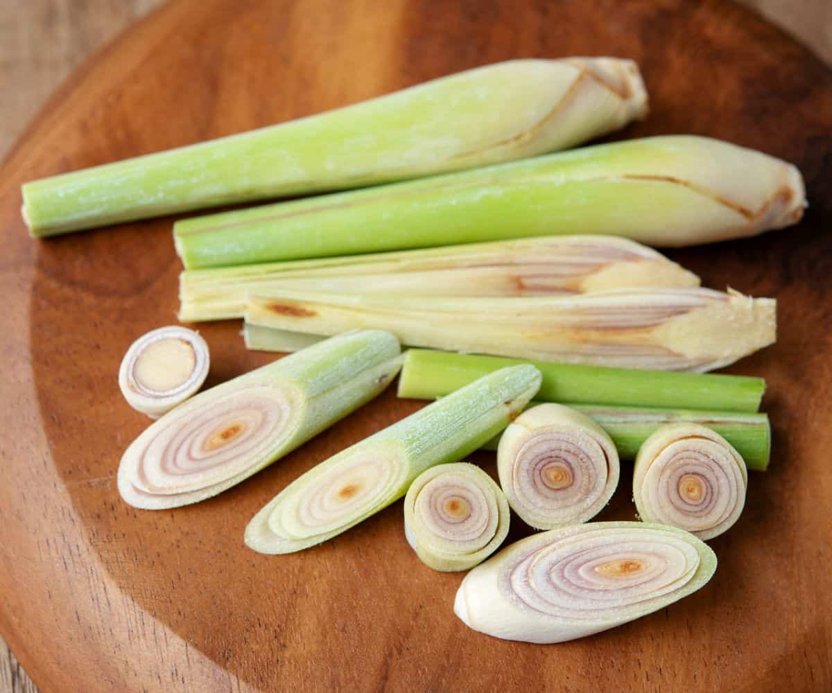 lemongrass stalks and some cut up pieces